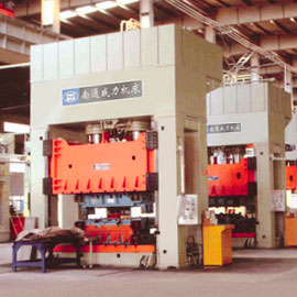 YQY27/系列框架式單動(dòng)薄板拉伸液壓機(jī)